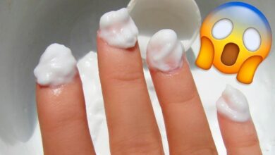 Coloque um pouco de bicarbonato nas unhas e se surpreenda!