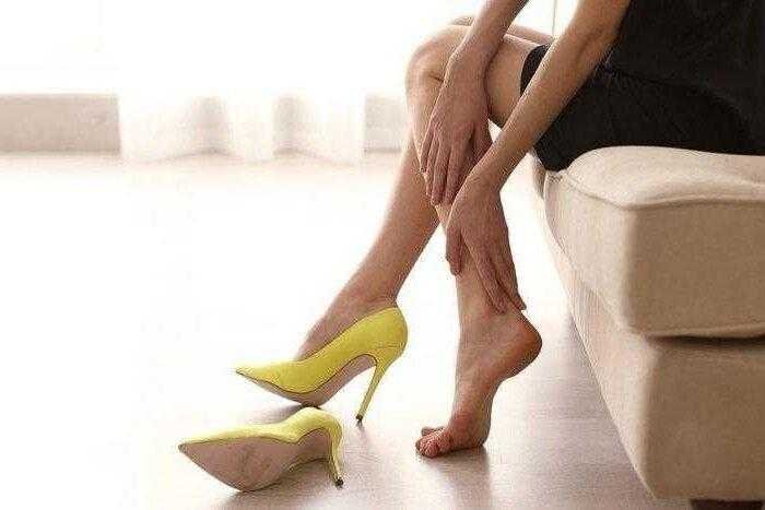 Como aliviar as pernas cansadas