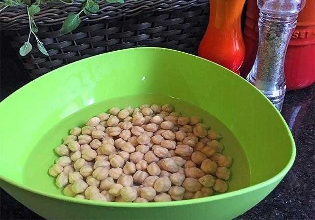 como cozinhar grao de bico Como cozinhar grão de bico 1