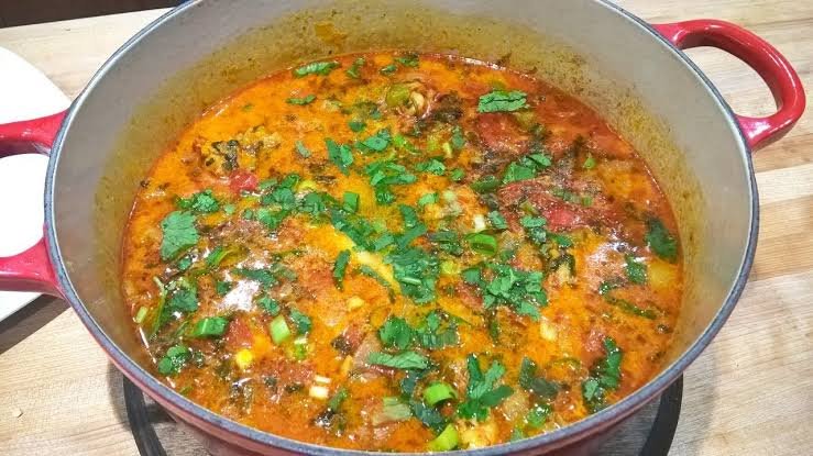 como fazer file de peixe com molho de camarao