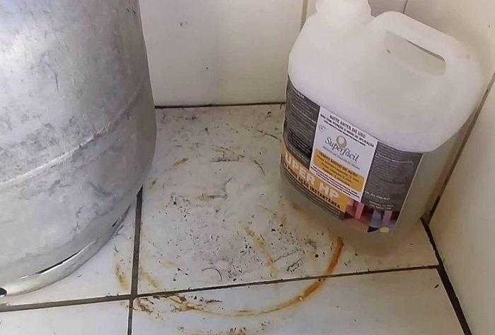 Elimine todas as manchas de ferrugem no piso de casa