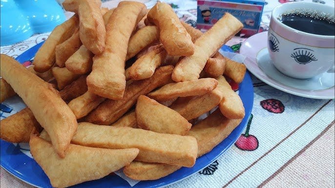 massinha frita da vovo feita com poucos ingredientes e perfeita hq720