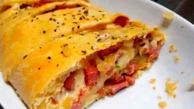 pao recheado com calabresa e mucarela perfeito para seu lanche Pão Recheado com Calabresa e Mussarela perfeito para seu lanche da tarde