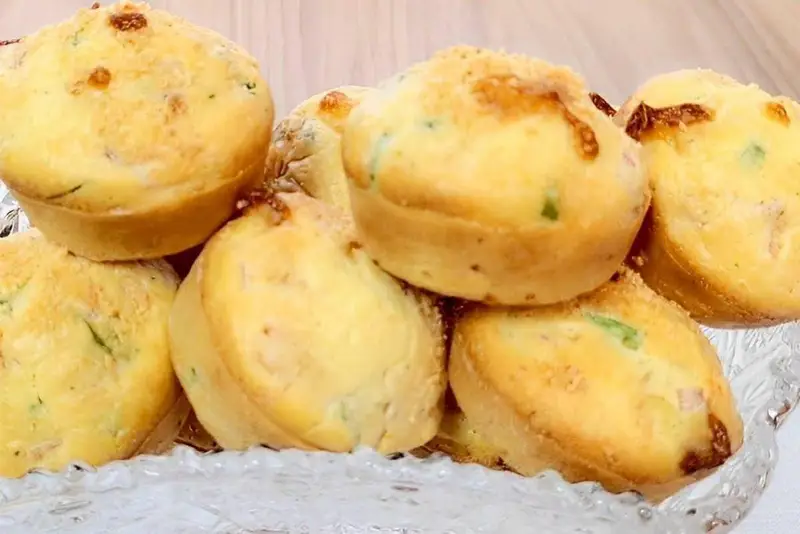 receita de bolinho salgado recheado Bolinho salgado recheado