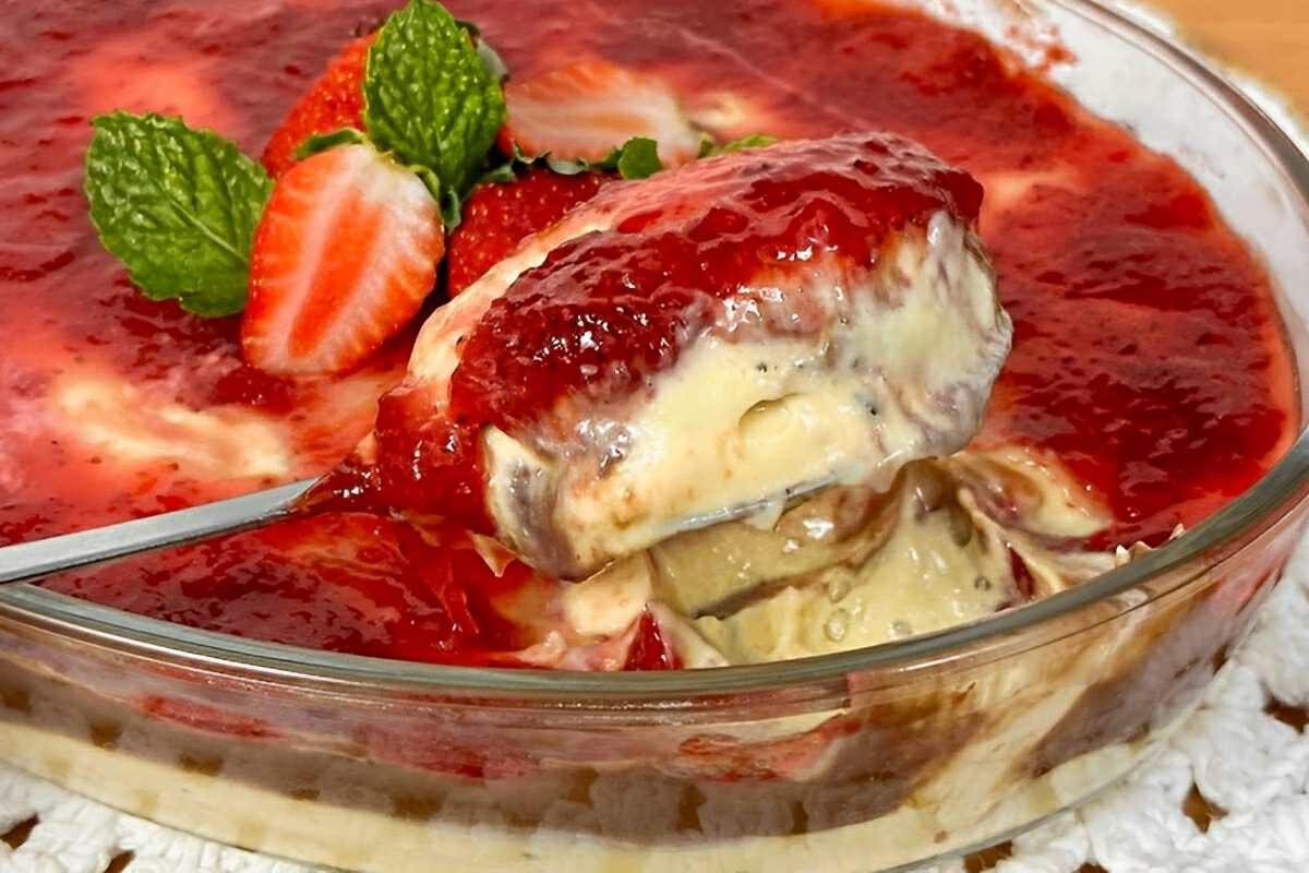 Sobremesa sensação de morango com mousse de maracujá uma combinação de sabores irresistível