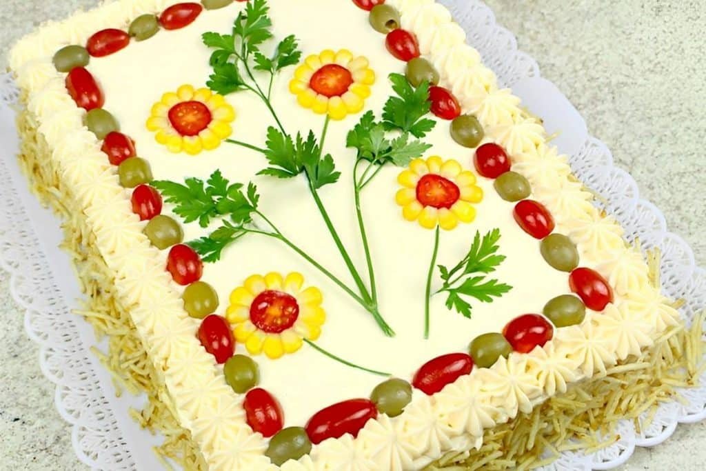 torta fria de frango com recheio cremoso receita maravilhosa Torta fria de frango com recheio cremoso