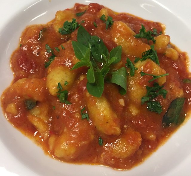 10 receitas de jantar saudavel Nhoque com manjericão