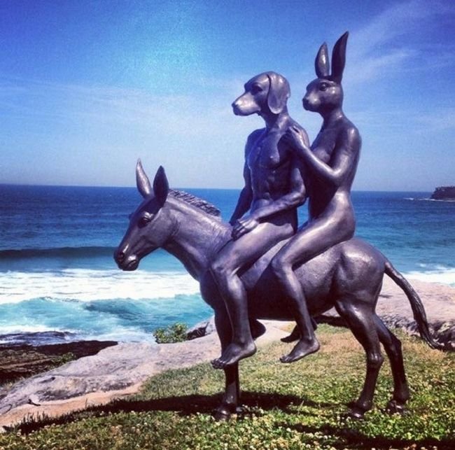 14 estatuas bem estranhas espalhadas pelo mundo estatuas-bizarras-1