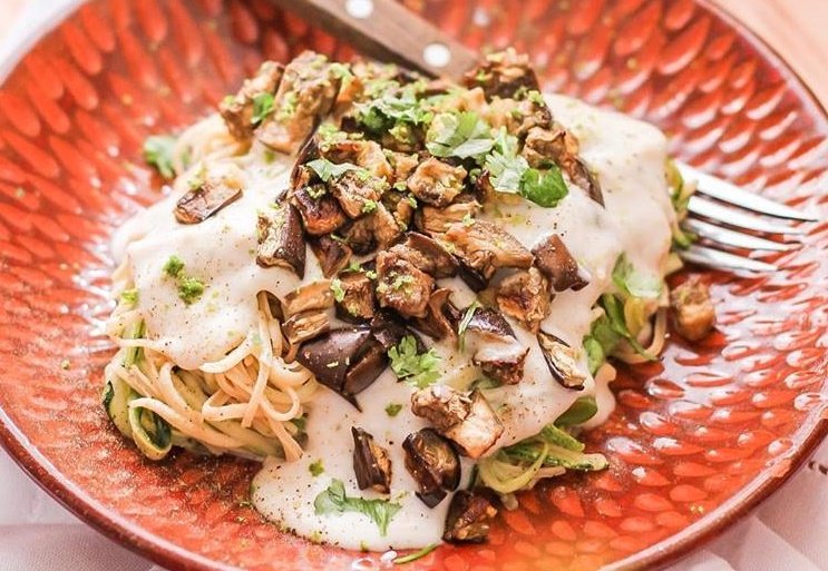 1751345954 881 10 receitas de jantar saudavel Macarrão com molho branco