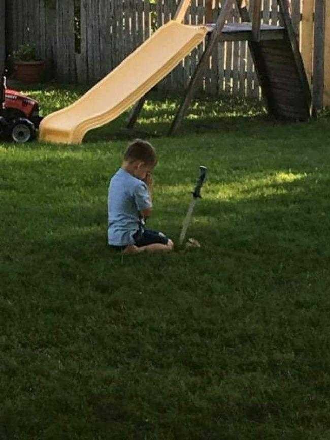 1588118118 983 14 Criancas deixando claro que deixa las sozinhas foi uma pessima