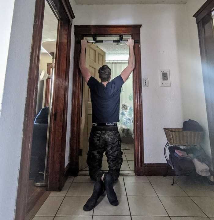 1626020177 799 19 Situacoes que fizeram pessoas muito altas se sentirem gigantes