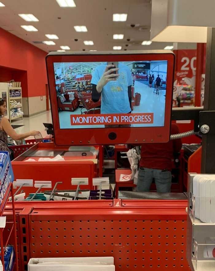 1626020182 623 19 Situacoes que fizeram pessoas muito altas se sentirem gigantes