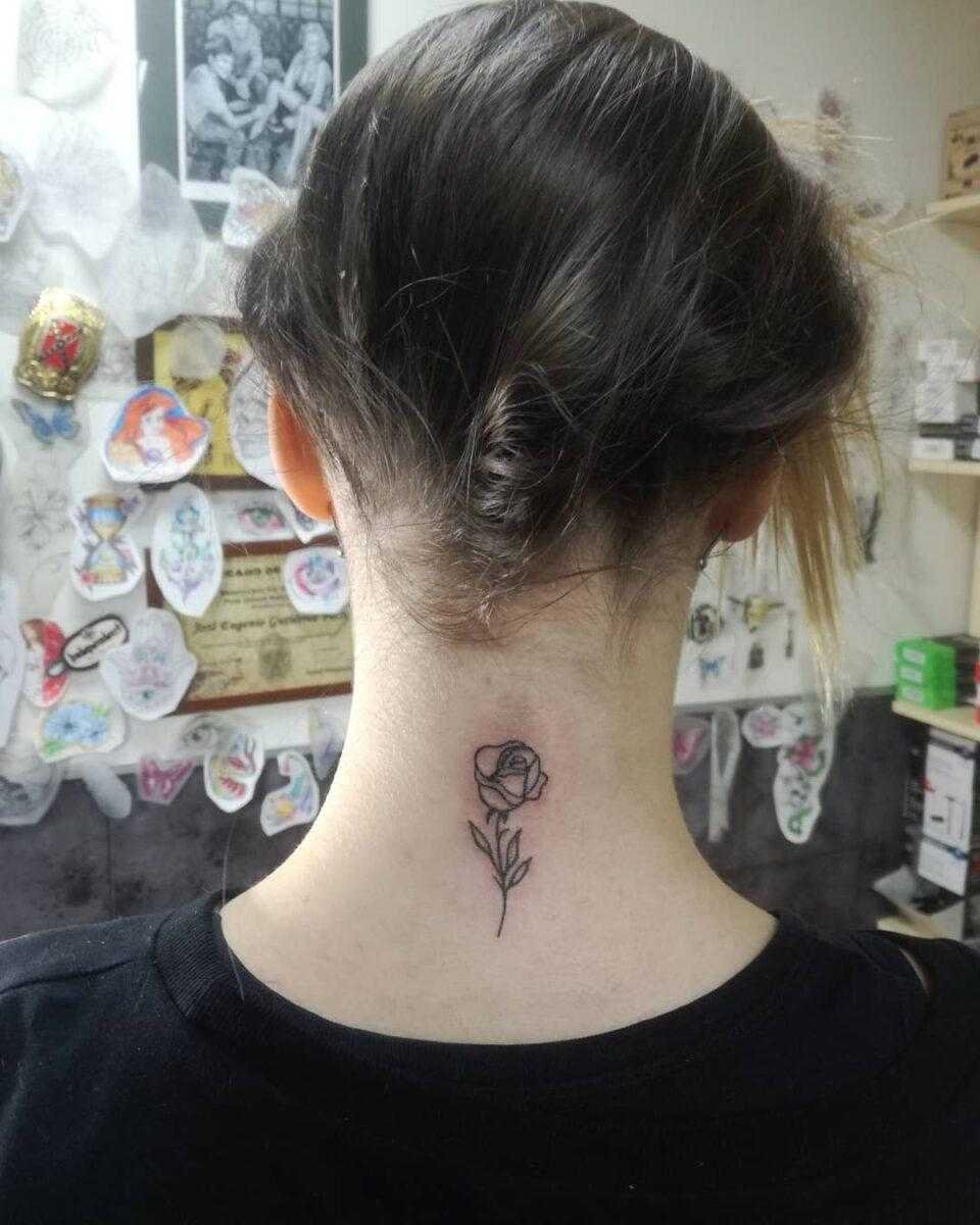 1587174777 327 Tatuagem na nuca 35 inspiracoes para voce escolher