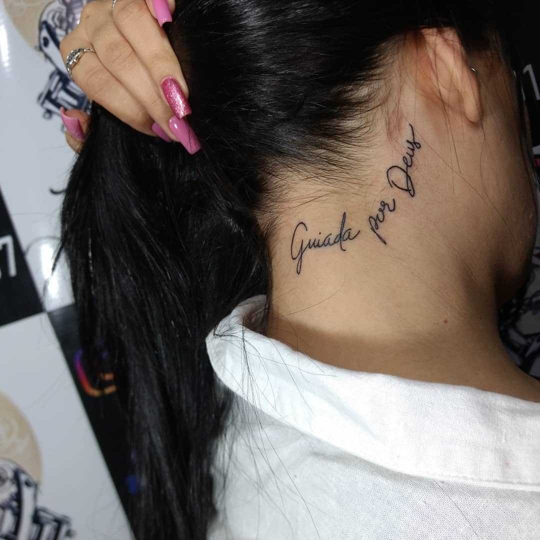 1587174782 956 Tatuagem na nuca 35 inspiracoes para voce escolher