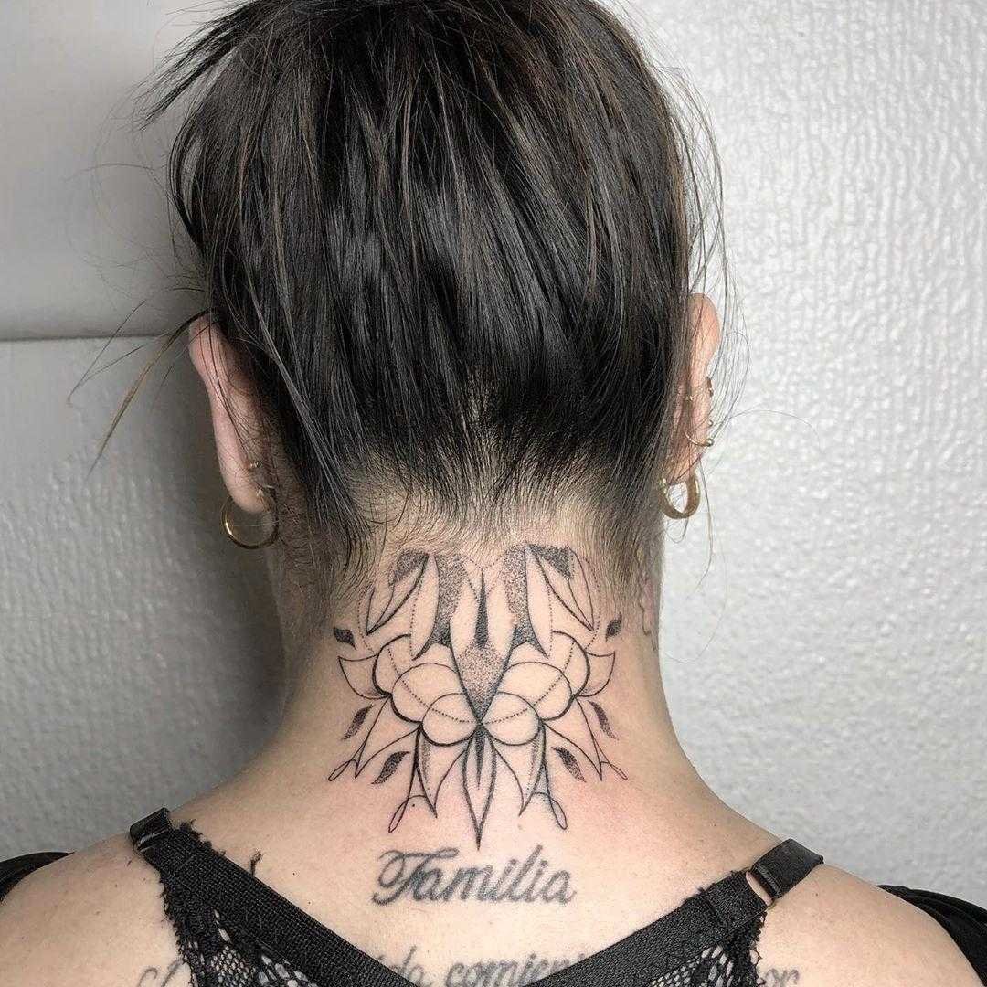 1587174787 36 Tatuagem na nuca 35 inspiracoes para voce escolher