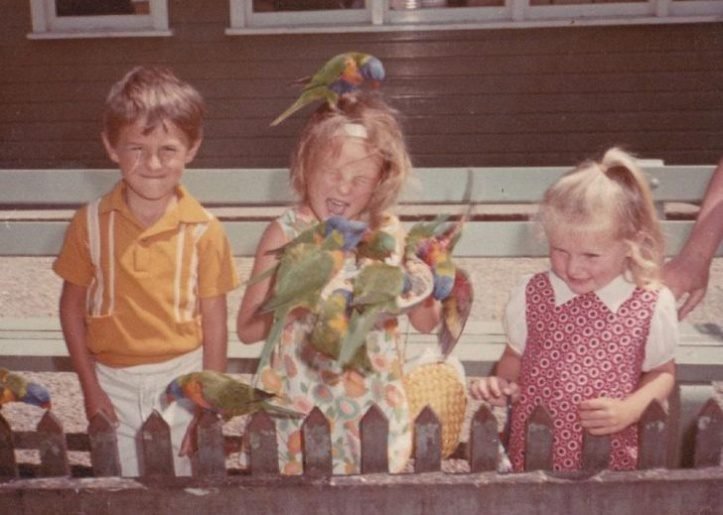 1621535832 41 23 fotos de familia que definitivamente algo bem estranho aconteceu