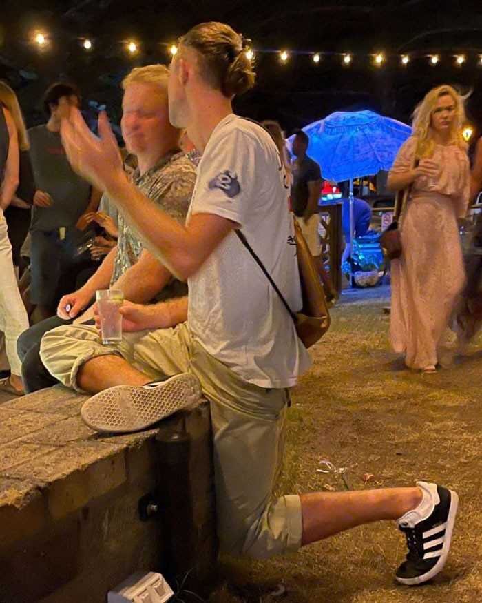 1751477171 181 22 vezes em que as pessoas foram vistas em publico 1623720651 233 22 Vezes em que as pessoas foram vistas em publico