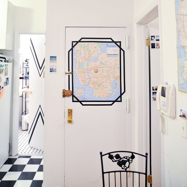 1499053685 141 como decorar paredes com fita isolante inspiracao