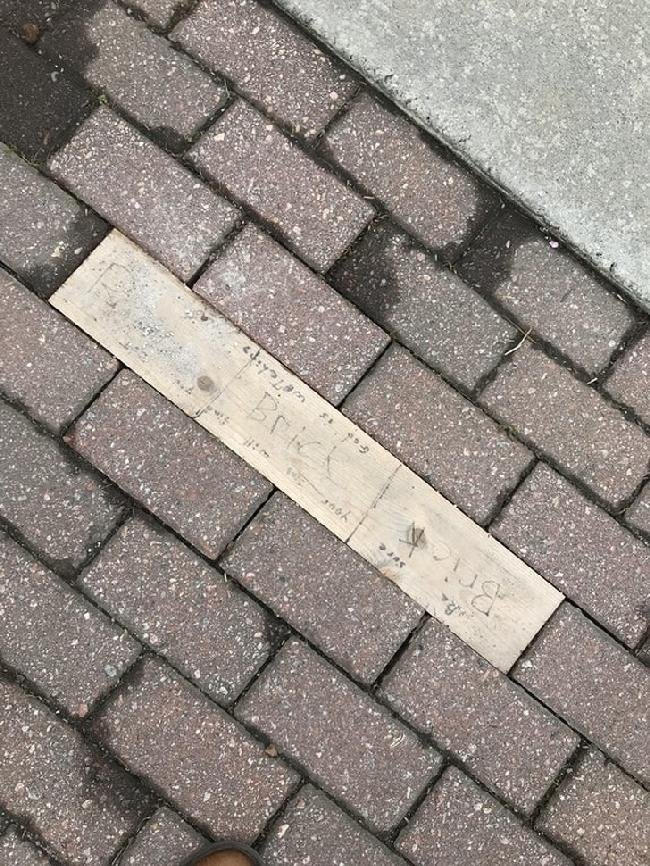 1751497331 68 16 pessoas que levam gambiarras a um nivel muito duvidoso 1636378933 102 16 Pessoas que levaram as gambiarras a um nivel bem