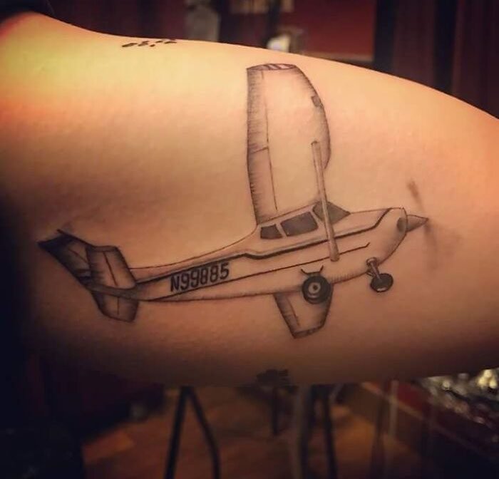 1655450360 458 30 tatuagens horrivelmente feitas que sao o orgulho desse grupo