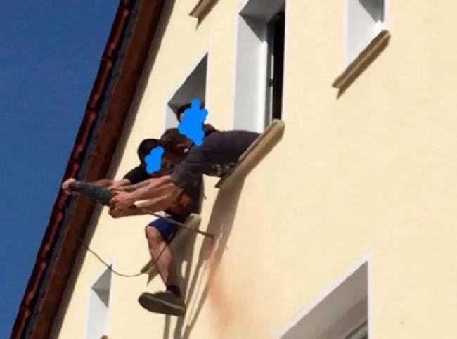 1638118089 178 18 Gambiarras que passaram bem longe de ser uma boa