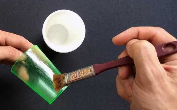 passando vaselina Como fazer vaso de cimento