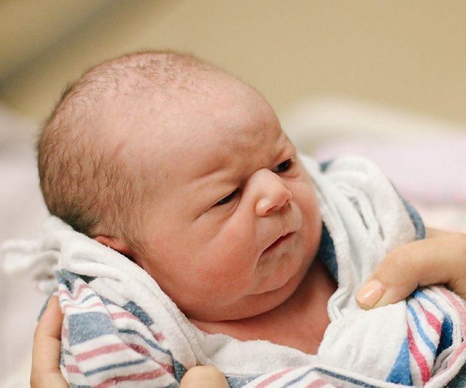 1648592209 249 14 bebes que parecem ter nascido proximos da aposentadoria