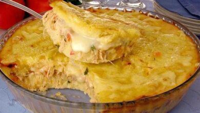 Torta de mandioca com frango e catupiry f