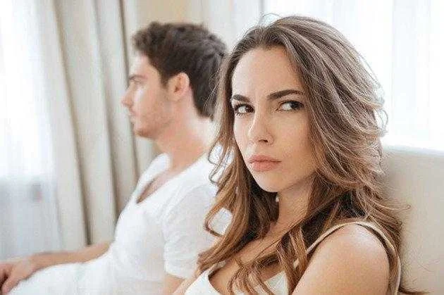 5 habitos que estao enfraquecendo o seu relacionamento 5 hábitos que estão enfraquecendo o seu relacionamento