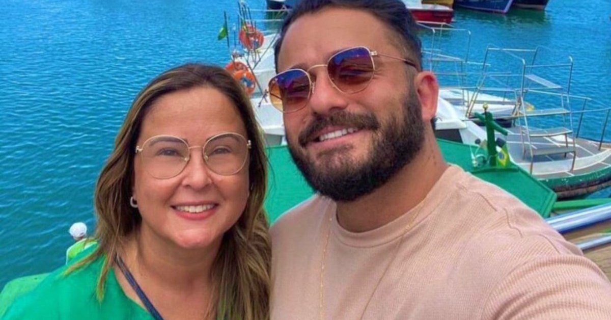 Filho suspeito de tirar a vida da própria mãe postou homenagem momentos depois do crime; ela era professora em MG