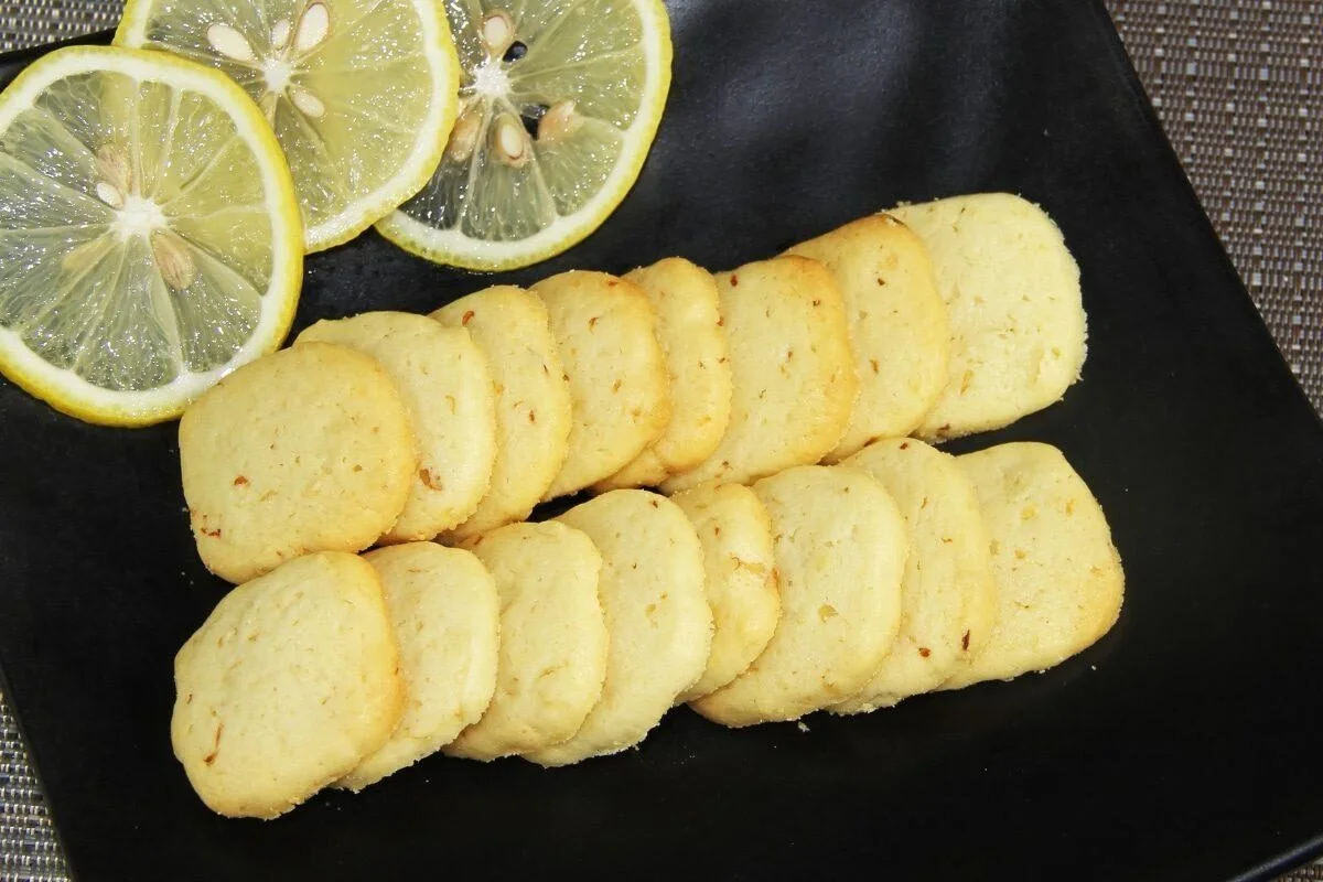 biscoitos de limao e o cookie perfeito para acompanhar o biscoitos de limão