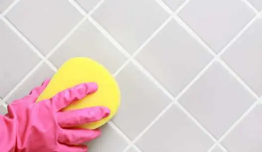 como limpar azulejos de forma facil