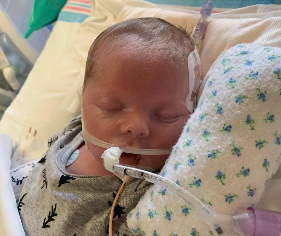 Medicos removem suporte de vida enquanto a familia se despede