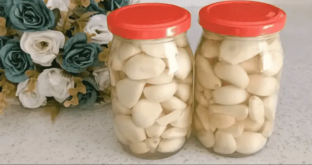 Método para conservar alho por um ano, mantendo-o fresco