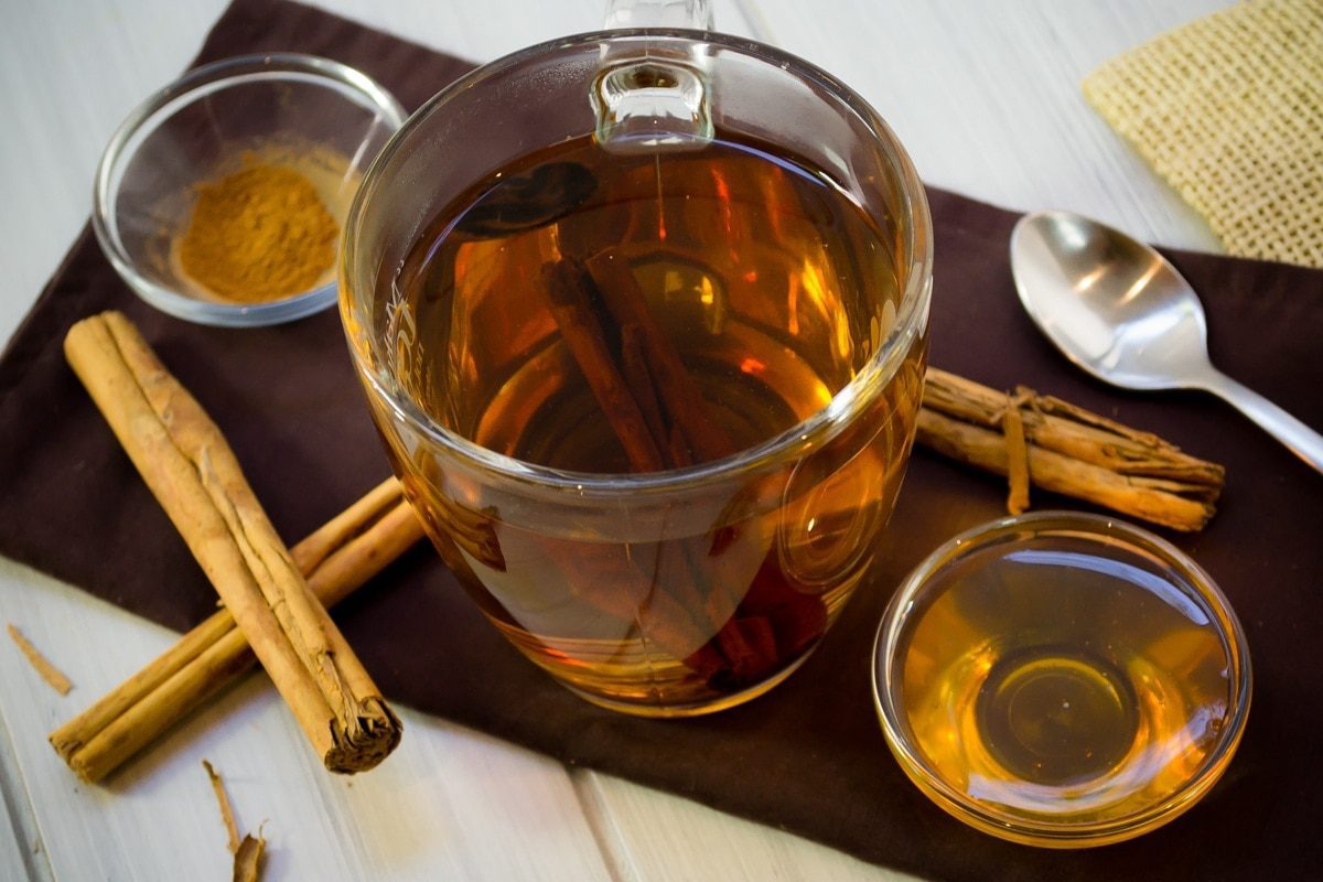 Misture Alho, Cravo e Canela