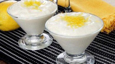 Mousse de chocolate branco com limão siciliano