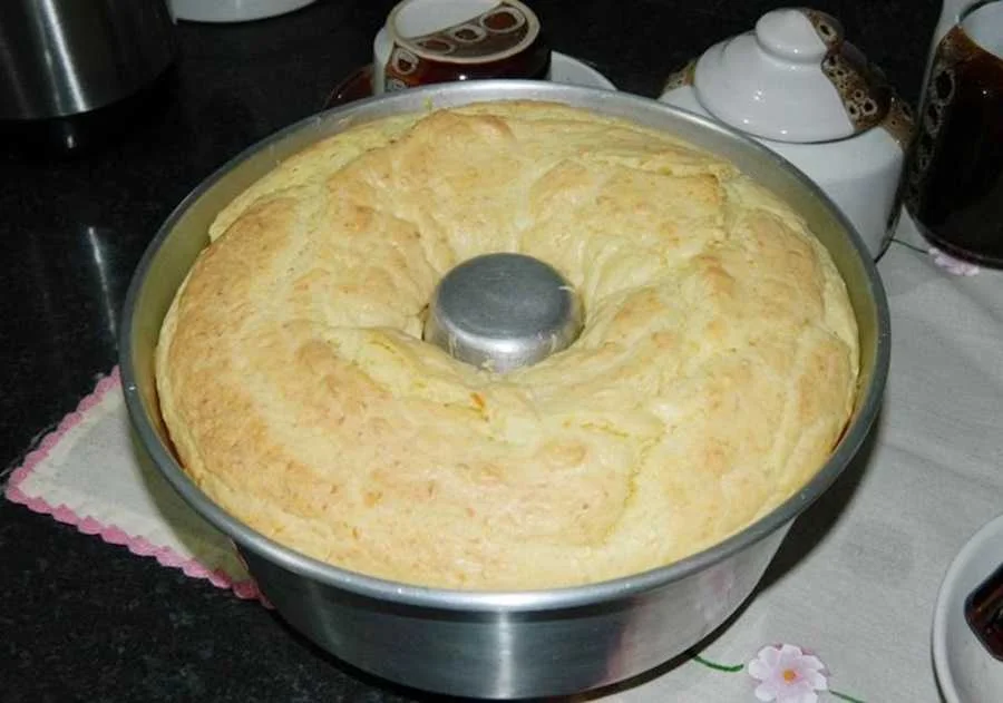 receita de bolo de pao de queijo facil Receita de bolo de pão de queijo fácil